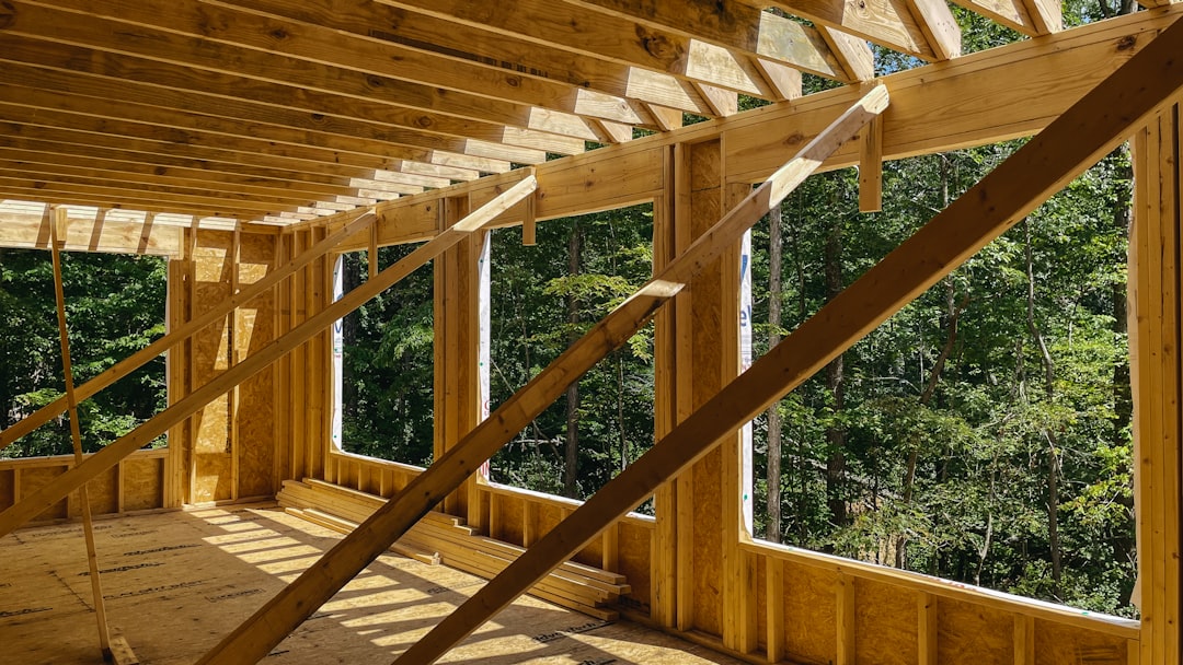 Comparison chart concept showing how roof complexity, window area, and number of corners drive framing cost variation